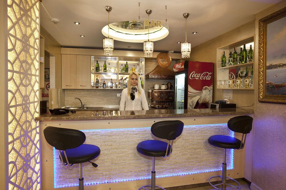 Grand Zentrum Hotel & Cafe Restaurant - Taksim Square Stambuł Zewnętrze zdjęcie