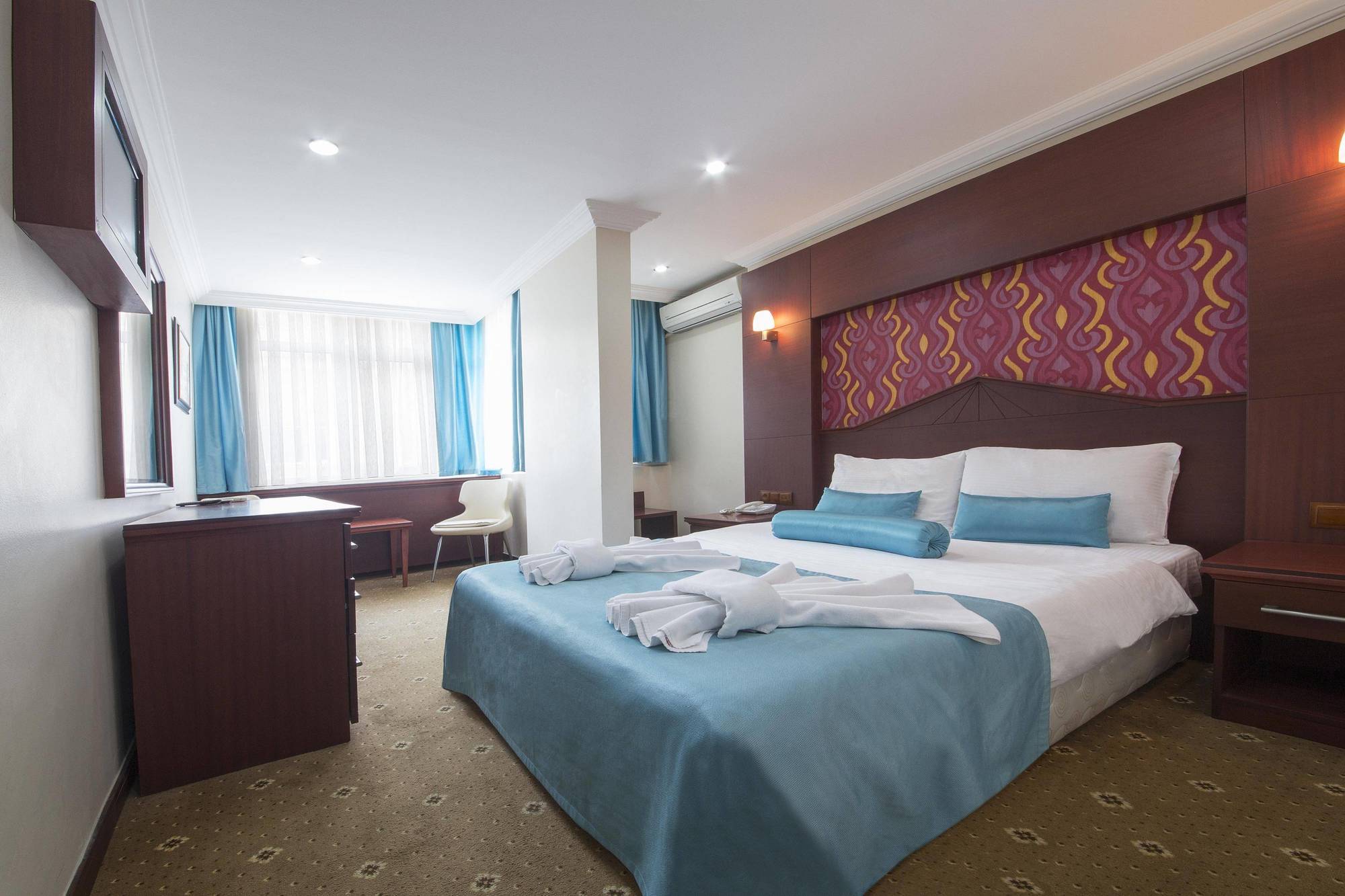 Grand Zentrum Hotel & Cafe Restaurant - Taksim Square Stambuł Zewnętrze zdjęcie